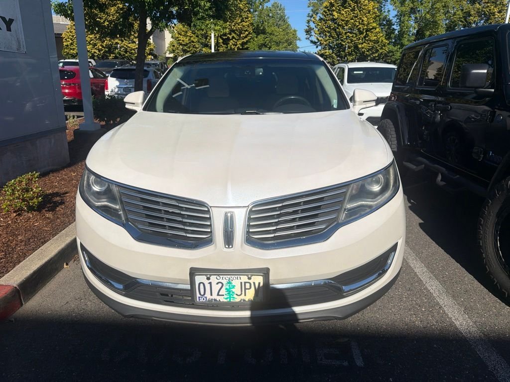 Used 2016 Lincoln MKX Select with VIN 2LMTJ8KR0GBL79353 for sale in Gresham, OR