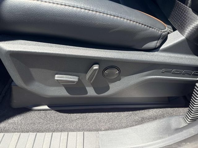 Used 2025 Red Metallic Ford Lariat image 18