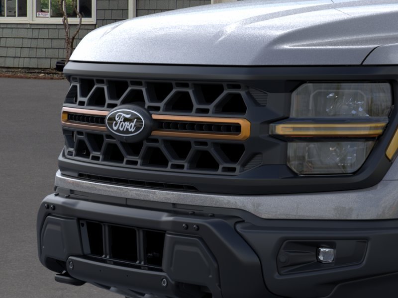 New 2025 Carbonized Gray Metallic Ford Tremor® image 17