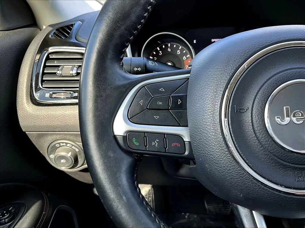 Certified Used 2019 Silver Jeep Limited image 14