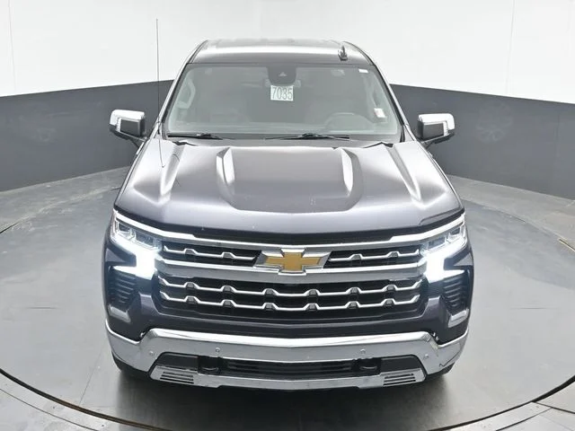 Used 2022 Gray Chevrolet LTZ image 20