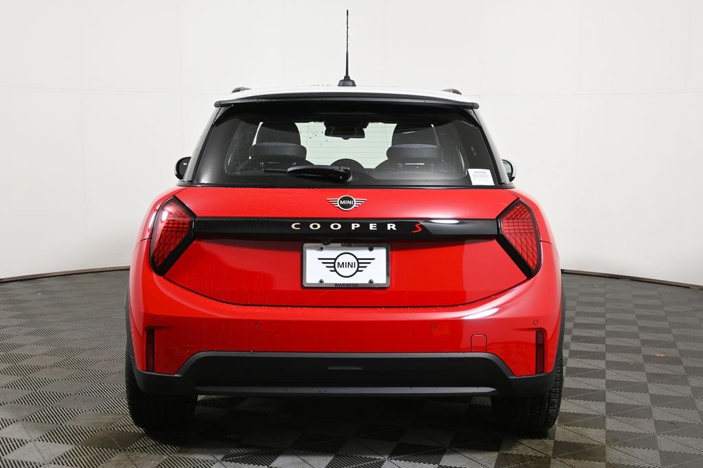New 2026 Red MINI Signature Plus image 6