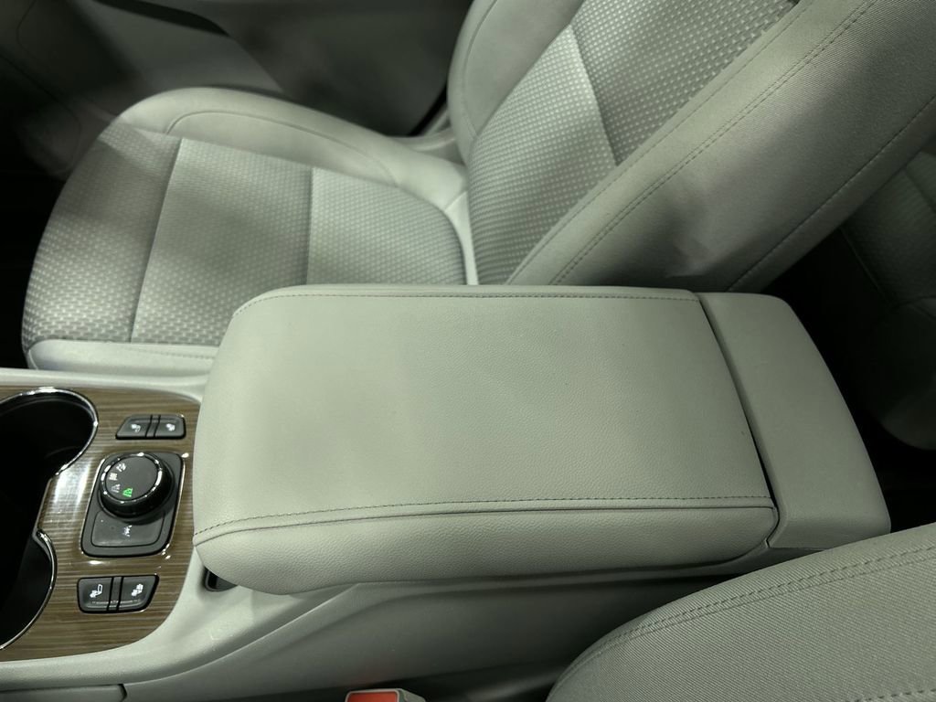 Used 2023 Light Stone Metallic GMC SLE image 22