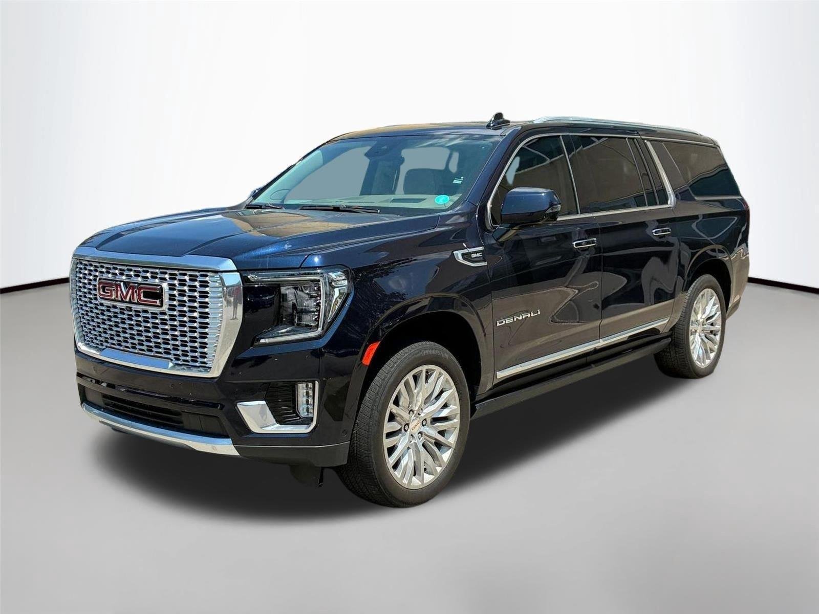 Used 2024 Midnight Blue Metallic GMC Denali image 6
