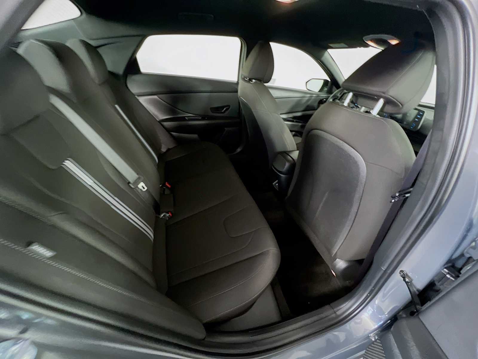 Used 2025 Ecotronic Gray Hyundai SEL Sport image 25