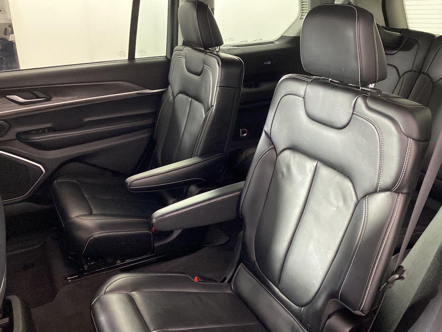 Used 2021 Silver Zynith Jeep Limited image 4