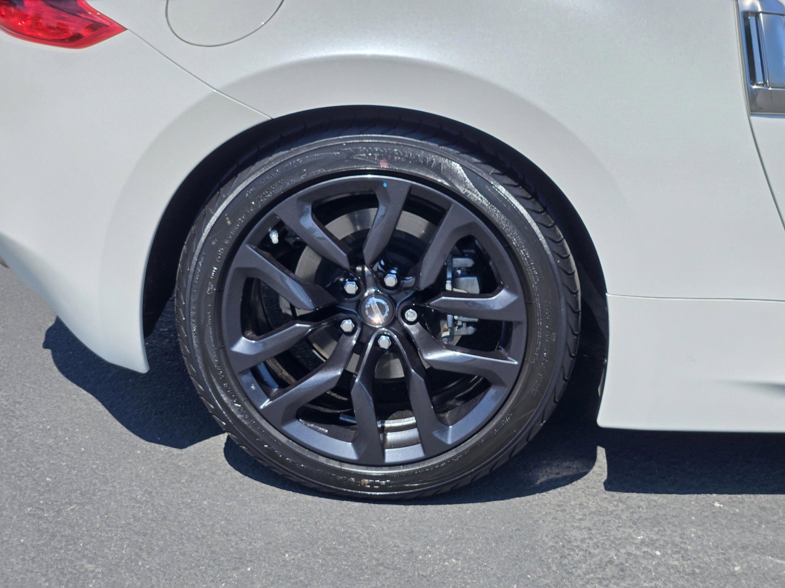 Used 2020 Pearl White Tricoat Nissan  image 10
