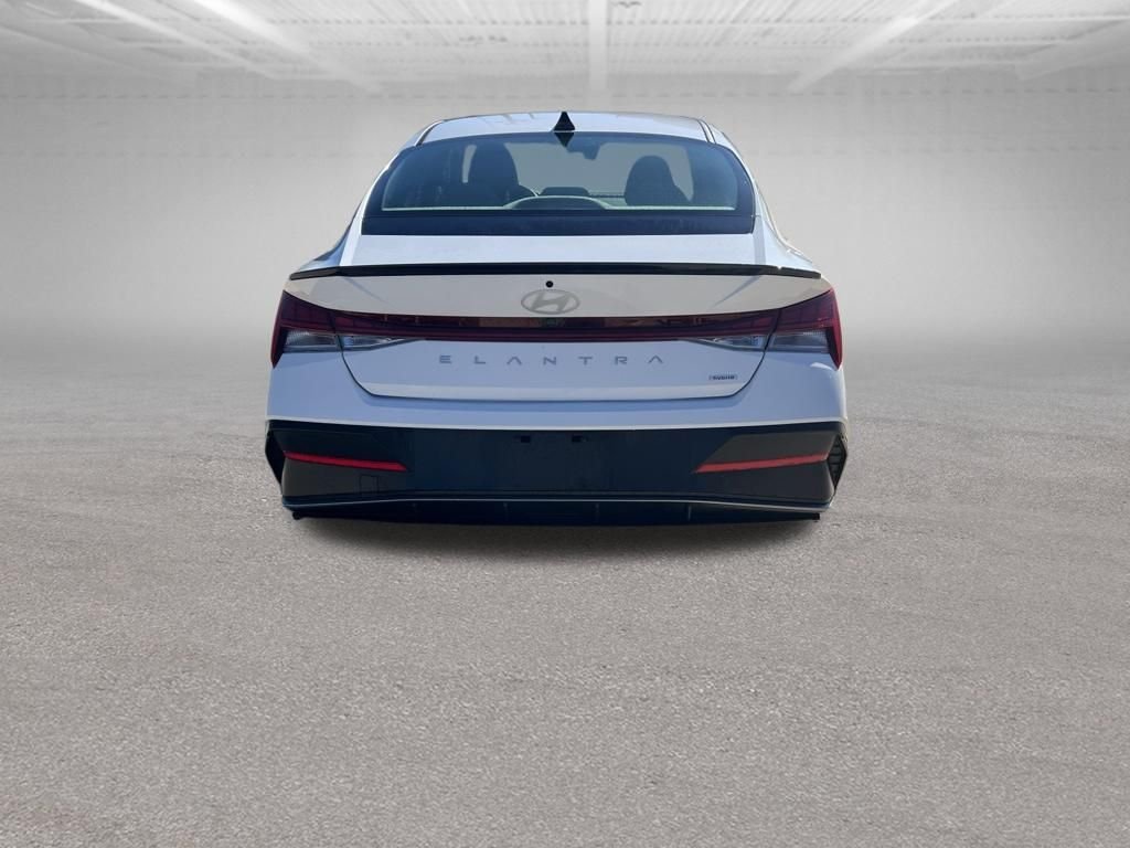 2025 Hyundai Elantra Blue - Photo 5