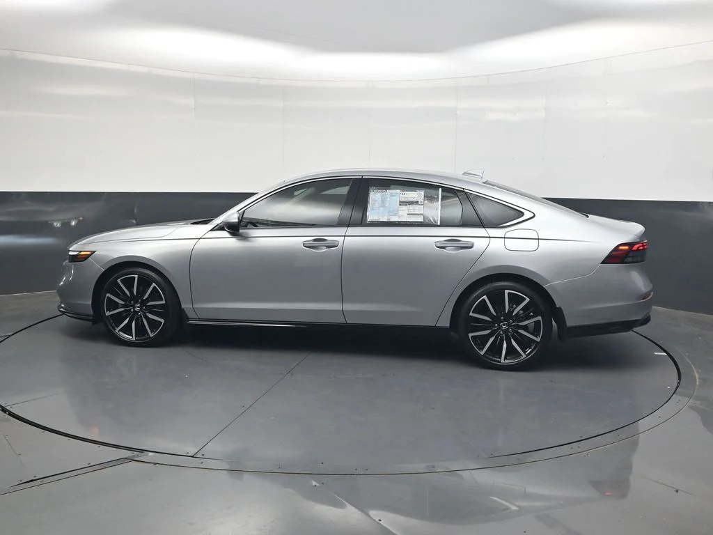 2026 Honda Accord Hybrid Touring - Photo 7
