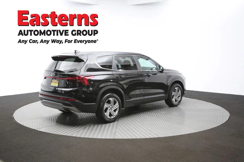 Used 2023 Black Hyundai SE image 38