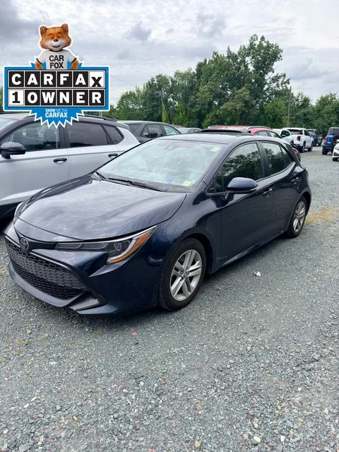 Used 2019 Blue Toyota SE image 1