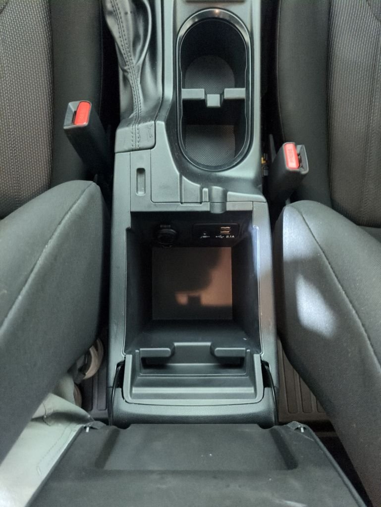 Used 2019 Gray Metallic Subaru 2.0i Premium image 24