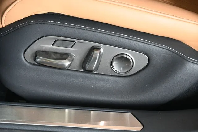 Certified Used 2024 IRIDIUM Lexus 500 Base image 19
