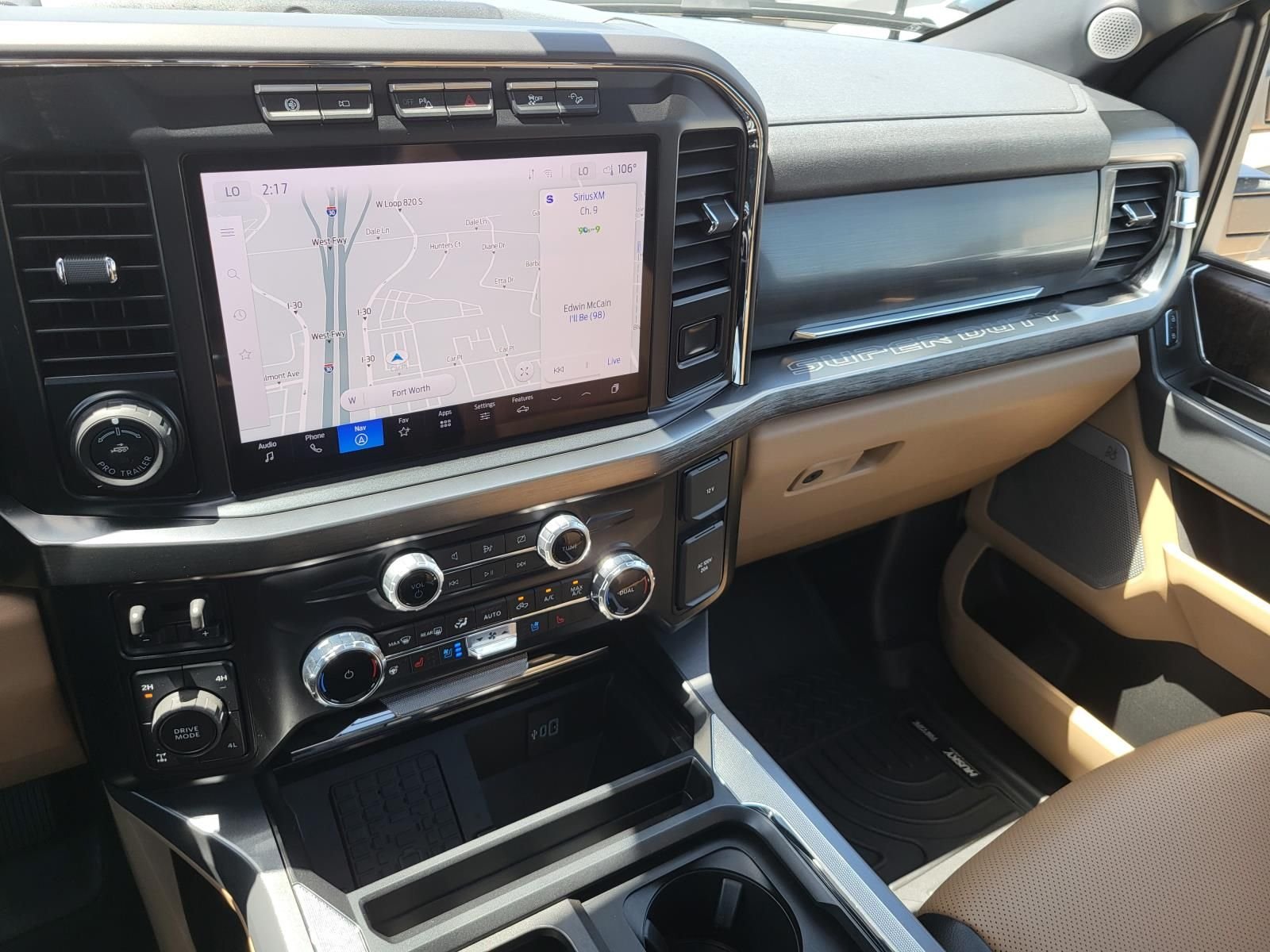 Used 2024 Oxford White Ford Lariat image 22