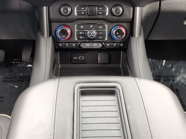 Used 2024 Summit White Chevrolet Premier image 19
