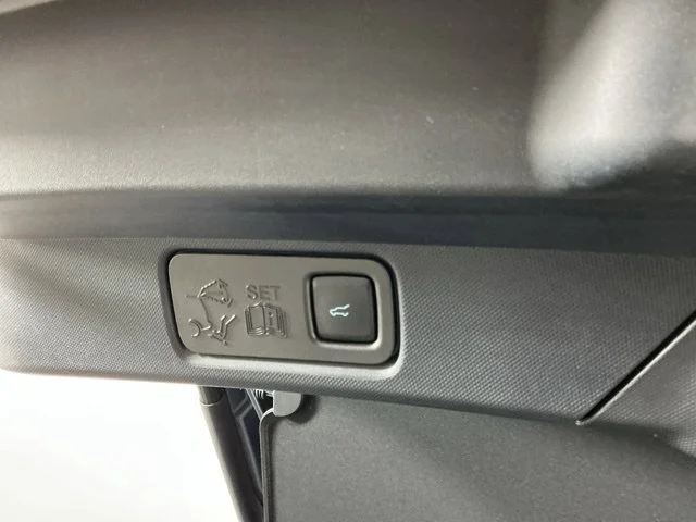 Used 2023 Vapor Blue Ford GT image 32