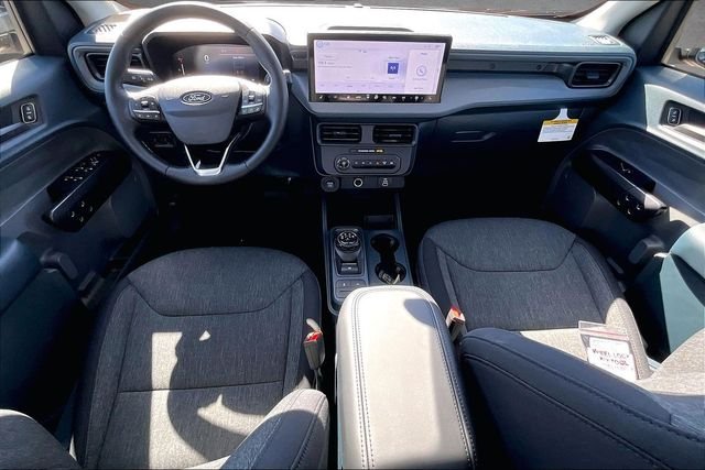 New 2025 Shadow Black Ford XLT image 5