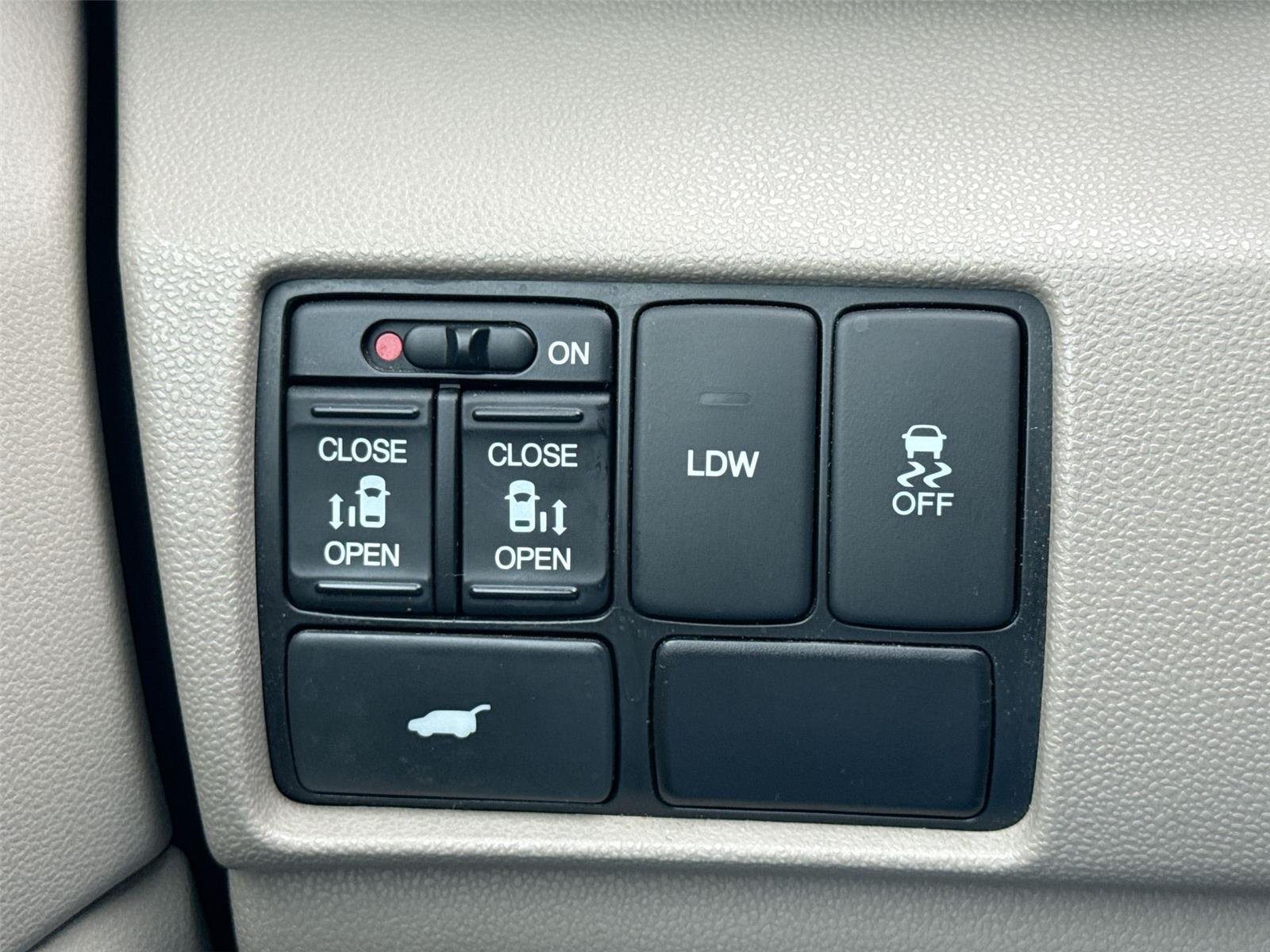 Used 2015  Honda EX-L image 35