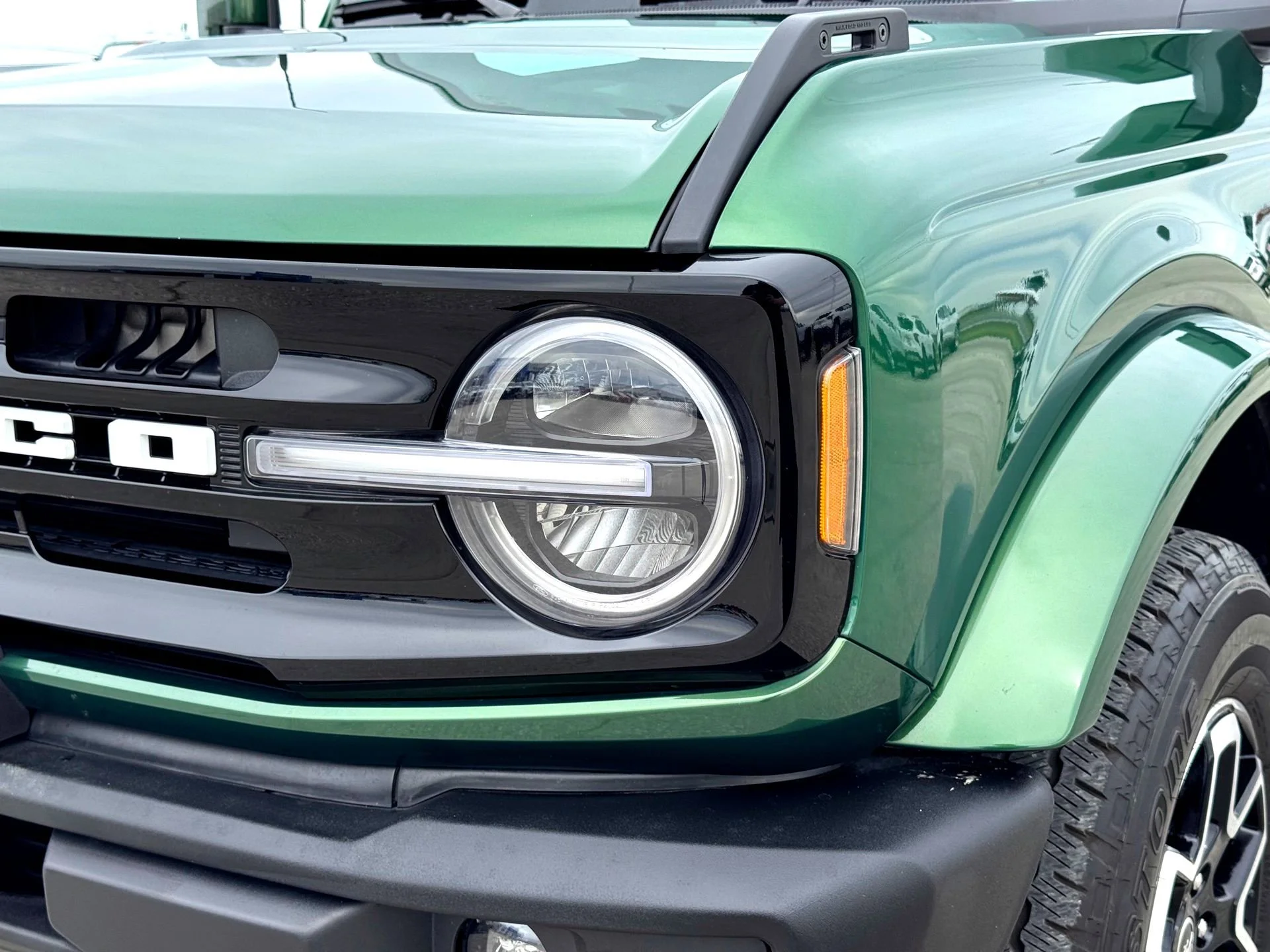 Used 2025  Ford Outer Banks image 4