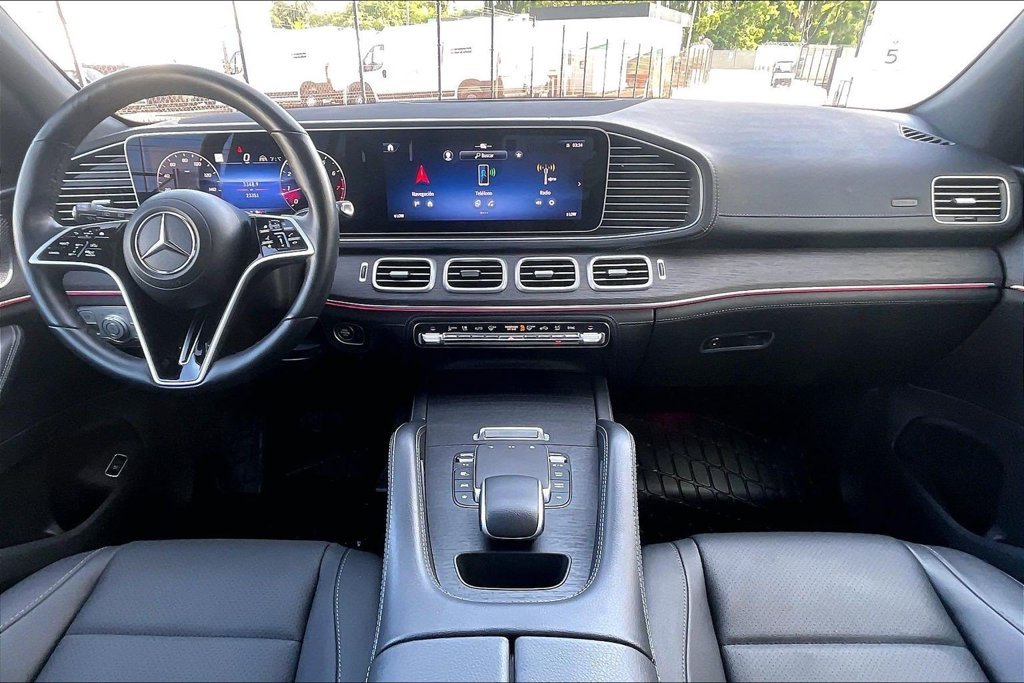 Certified Used 2024 Silver Mercedes-Benz GLE 450 image 12