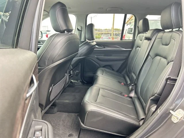 Used 2024 Gray Jeep Limited image 20