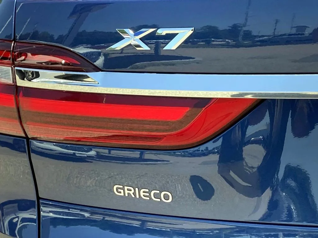 Used 2021 Phytonic Blue Metallic BMW xDrive40i image 5