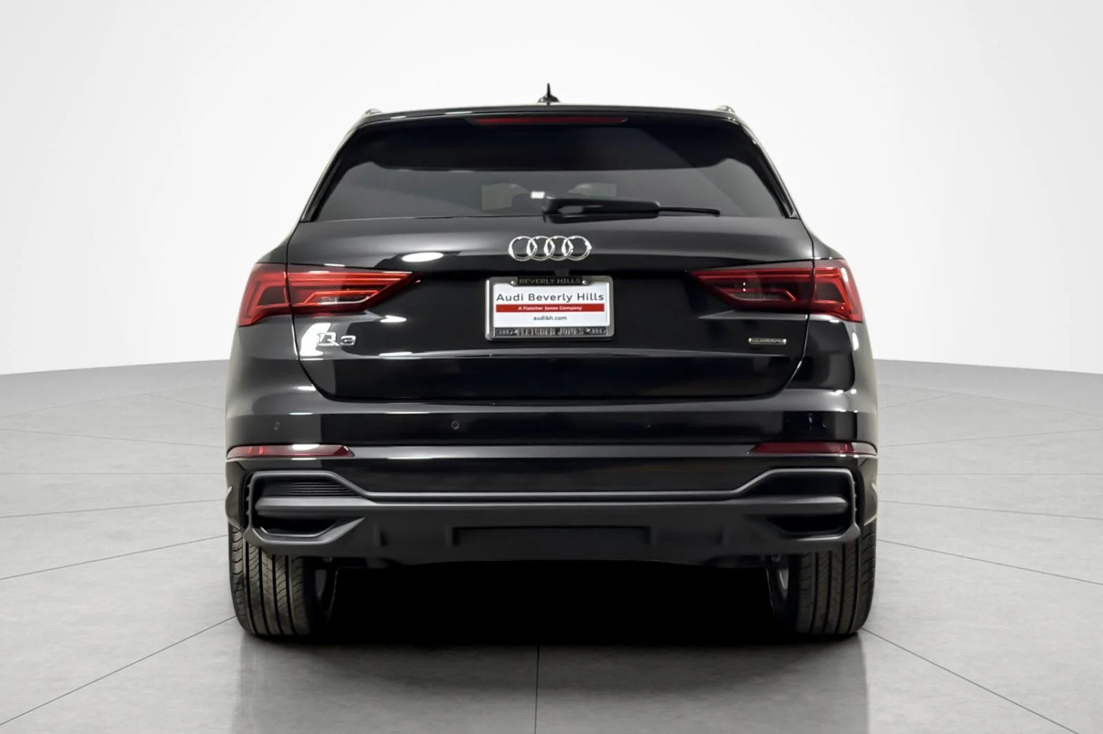 Used 2025 Mythos Black Metallic Audi S line Premium 45 TFSI quattro image 4