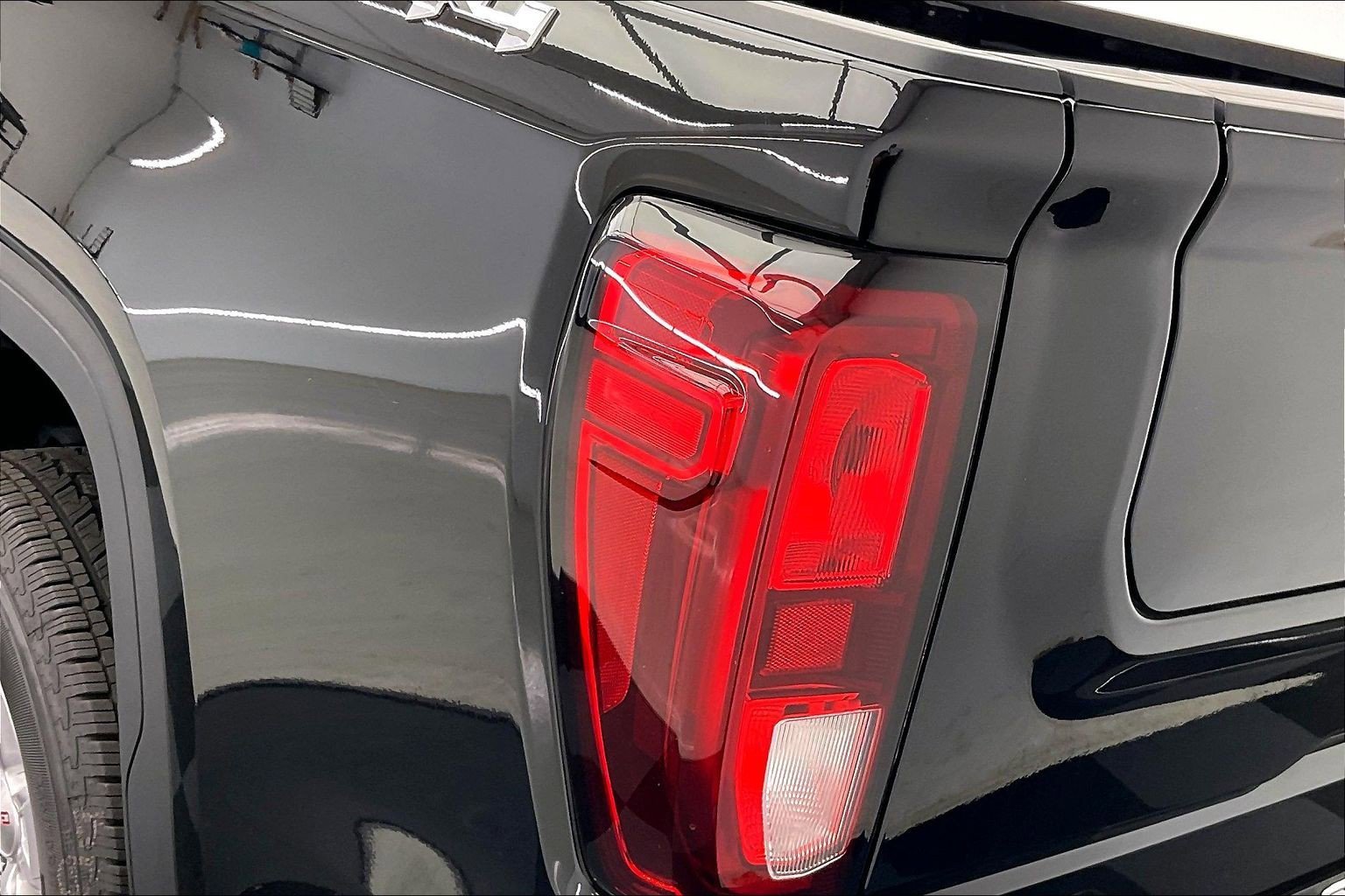 2026 GMC Sierra 1500 SLE - Photo 16