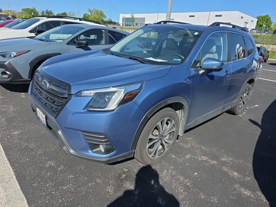 2023 Subaru Forester Limited's photo