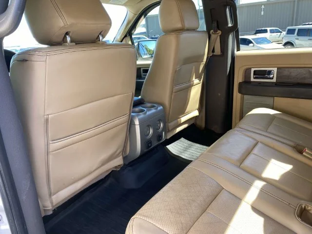 Used 2013 White Ford Lariat image 8