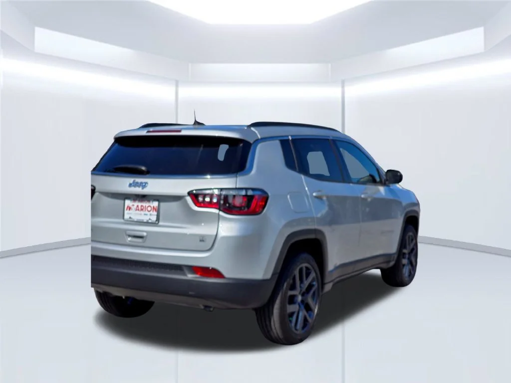 New 2026 Silver Jeep Latitude image 40