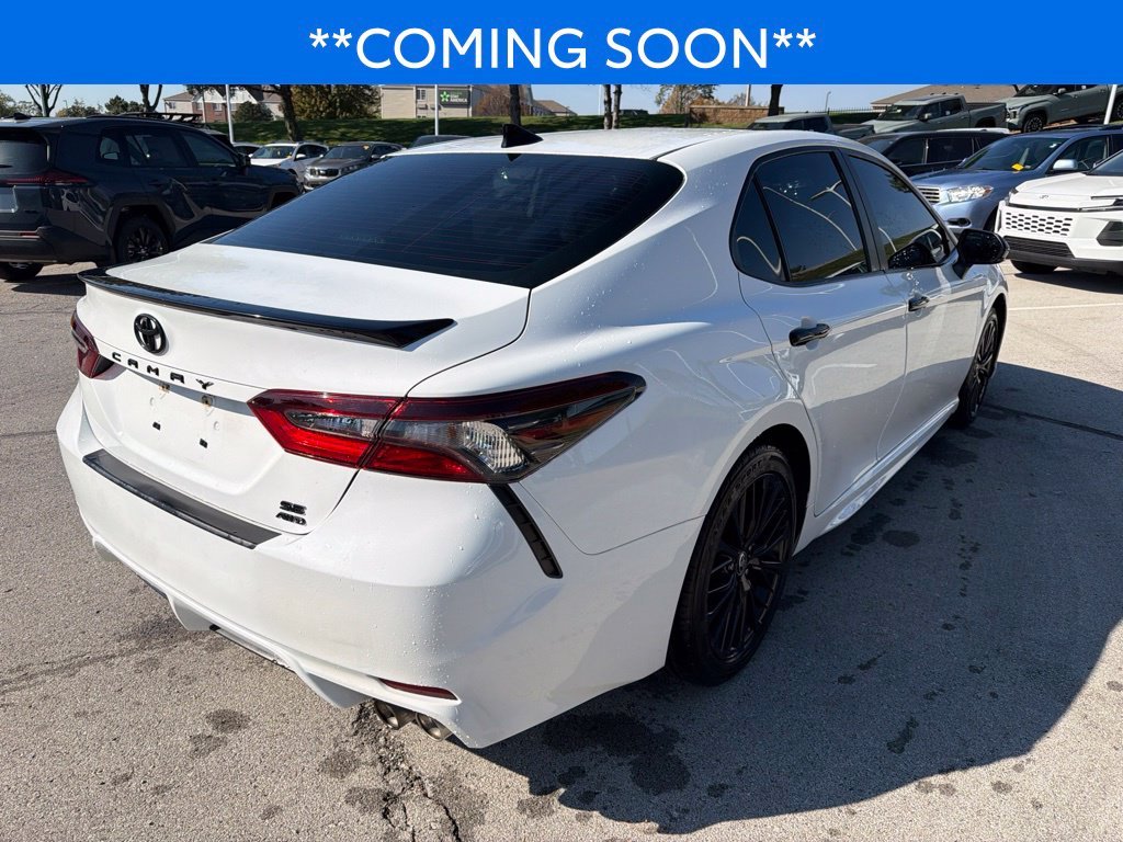 Used 2022 White Toyota SE Nightshade image 7