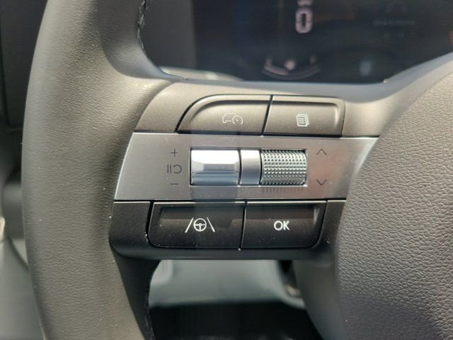 2025 Hyundai Kona SEL - Photo 16