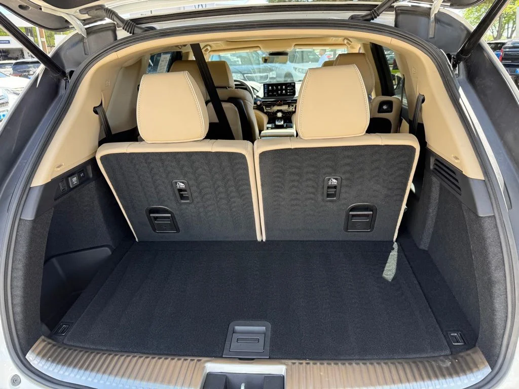 Certified Used 2026 Solar Silver Metallic Acura Advance Package image 19