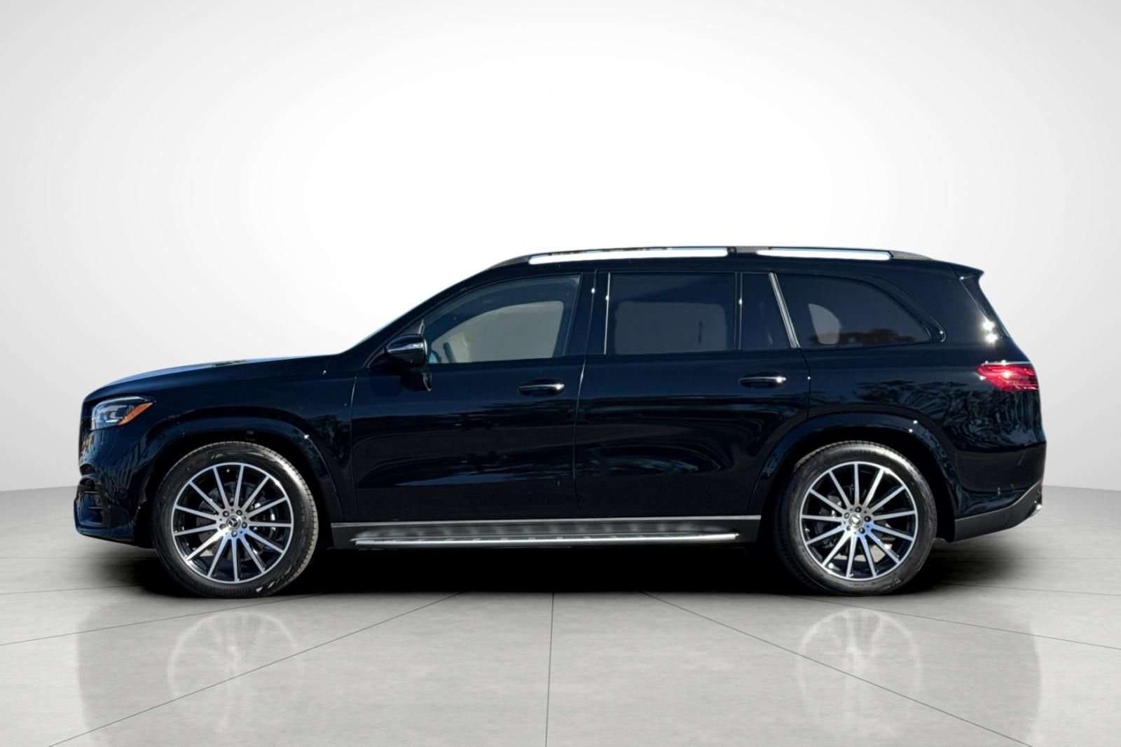 New 2026 Black Mercedes-Benz GLS 450 image 32