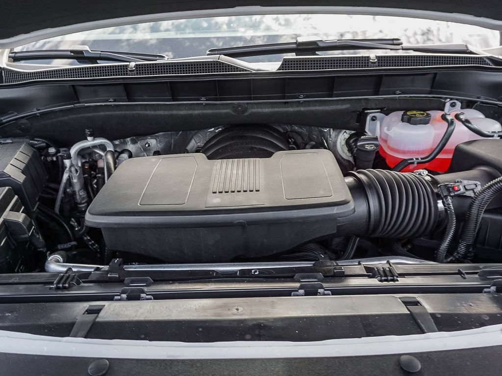 2026 Chevrolet Suburban RST - Photo 25