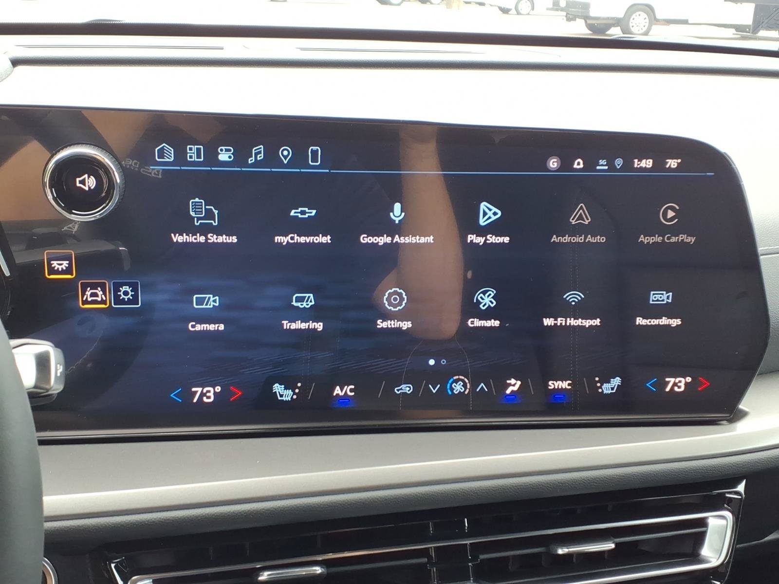 New 2027 Summit White Chevrolet LT image 7