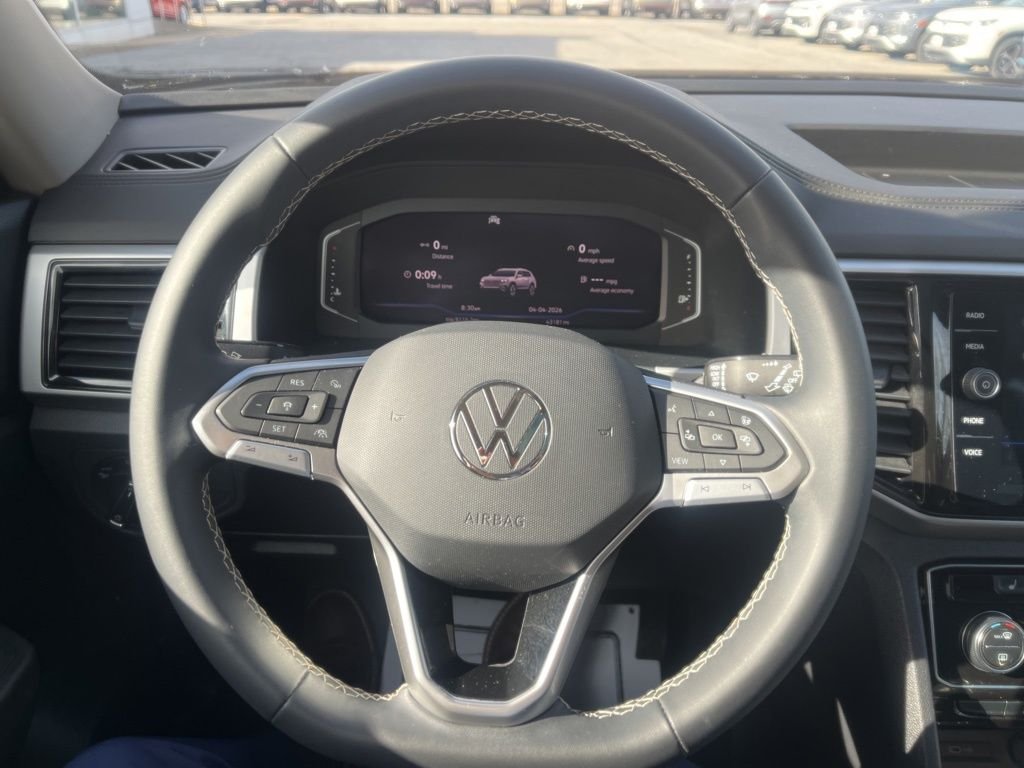 Used 2023 Black Volkswagen 2.0T SEL image 18