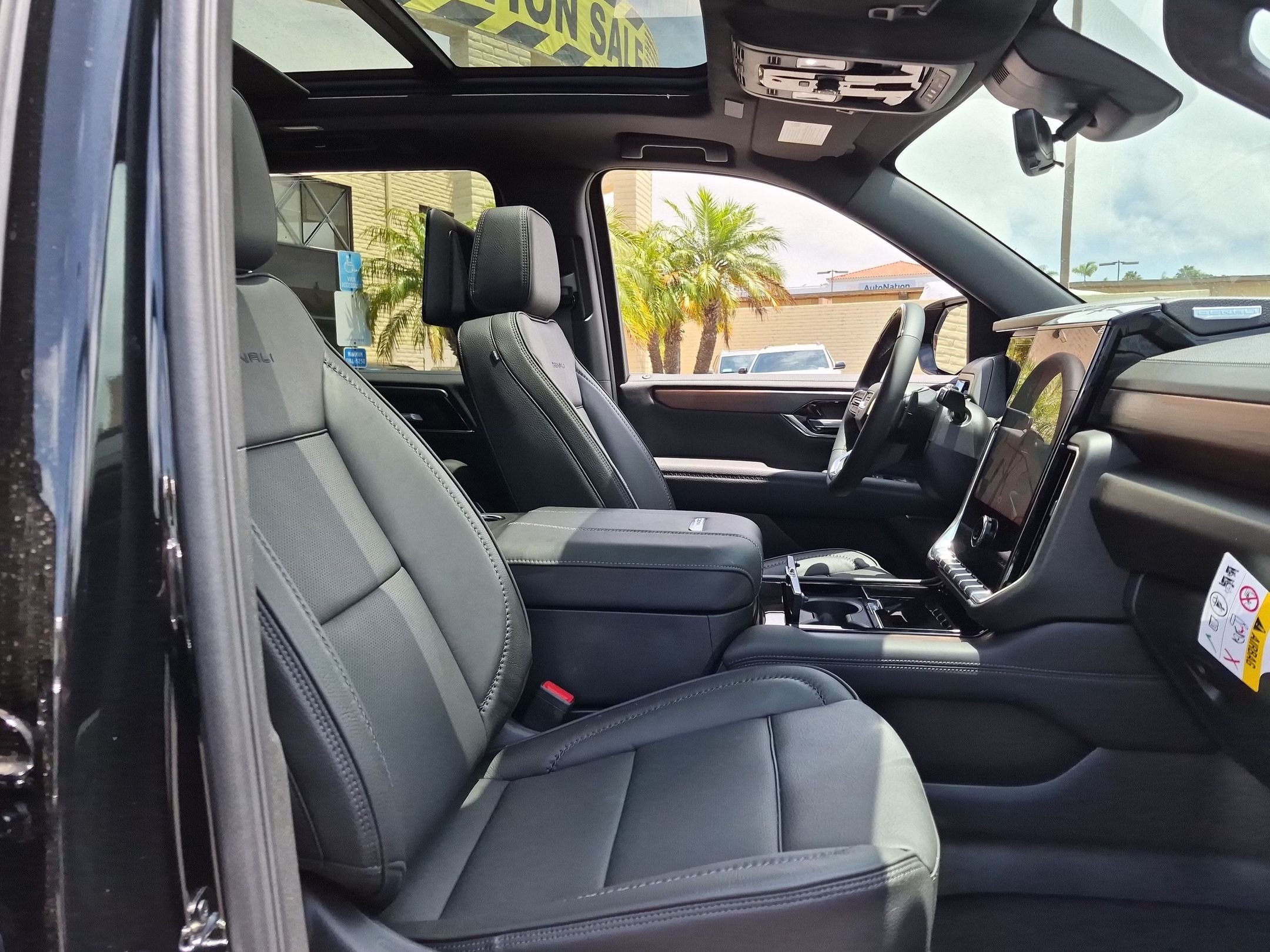 2026 GMC Yukon XL Denali - Photo 35