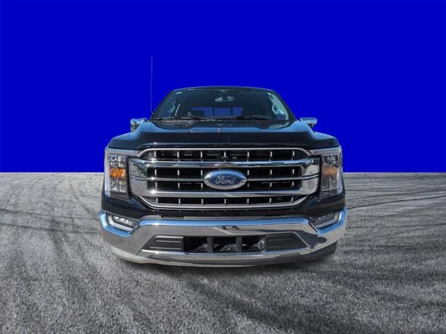 Certified Used 2023 Blue Metallic Ford Lariat image 9