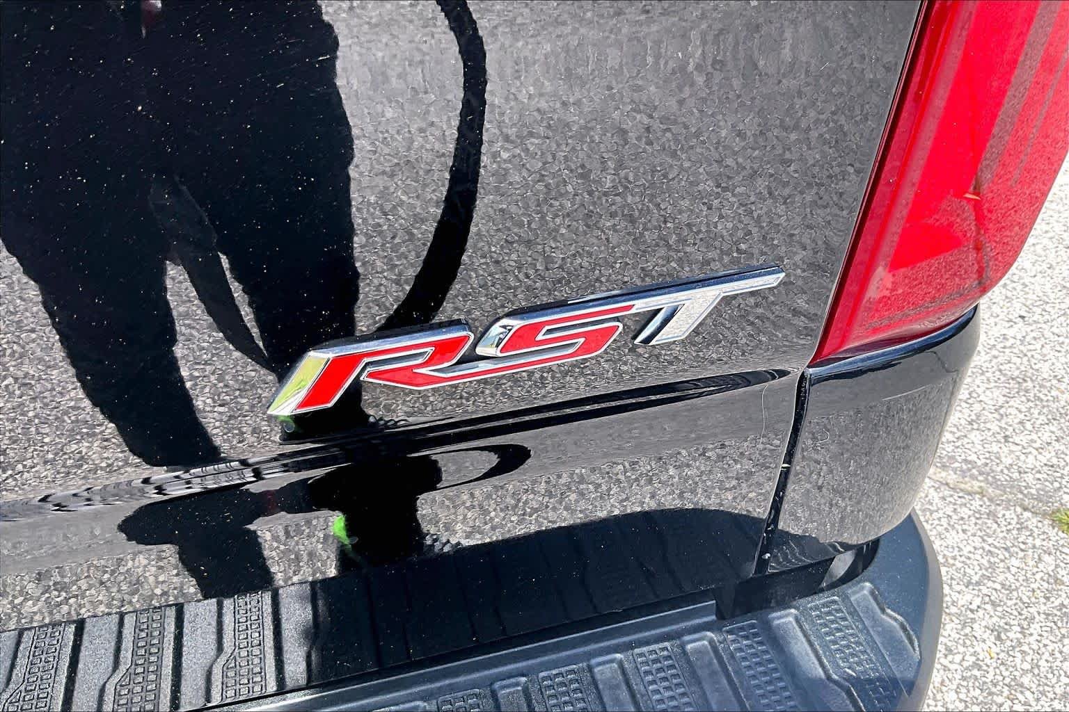 Used 2020 Black Chevrolet RST image 10