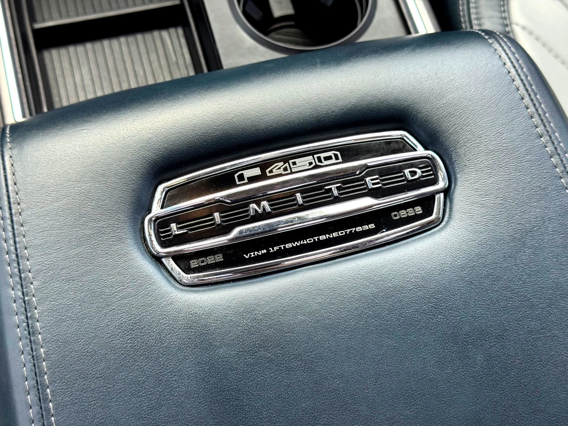 Used 2022  Ford Limited image 26