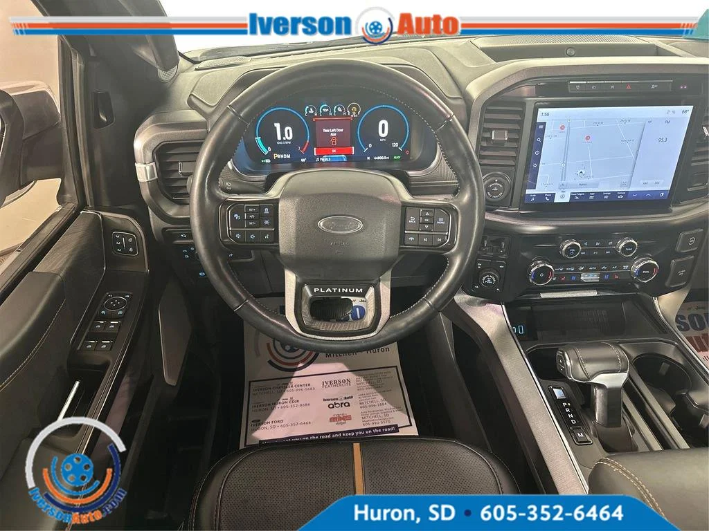 Used 2022 Star White Metallic Tri-Coat Ford Platinum image 27