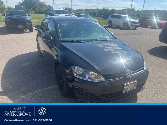 2015 Volkswagen Golf TDI S 4-door's photo