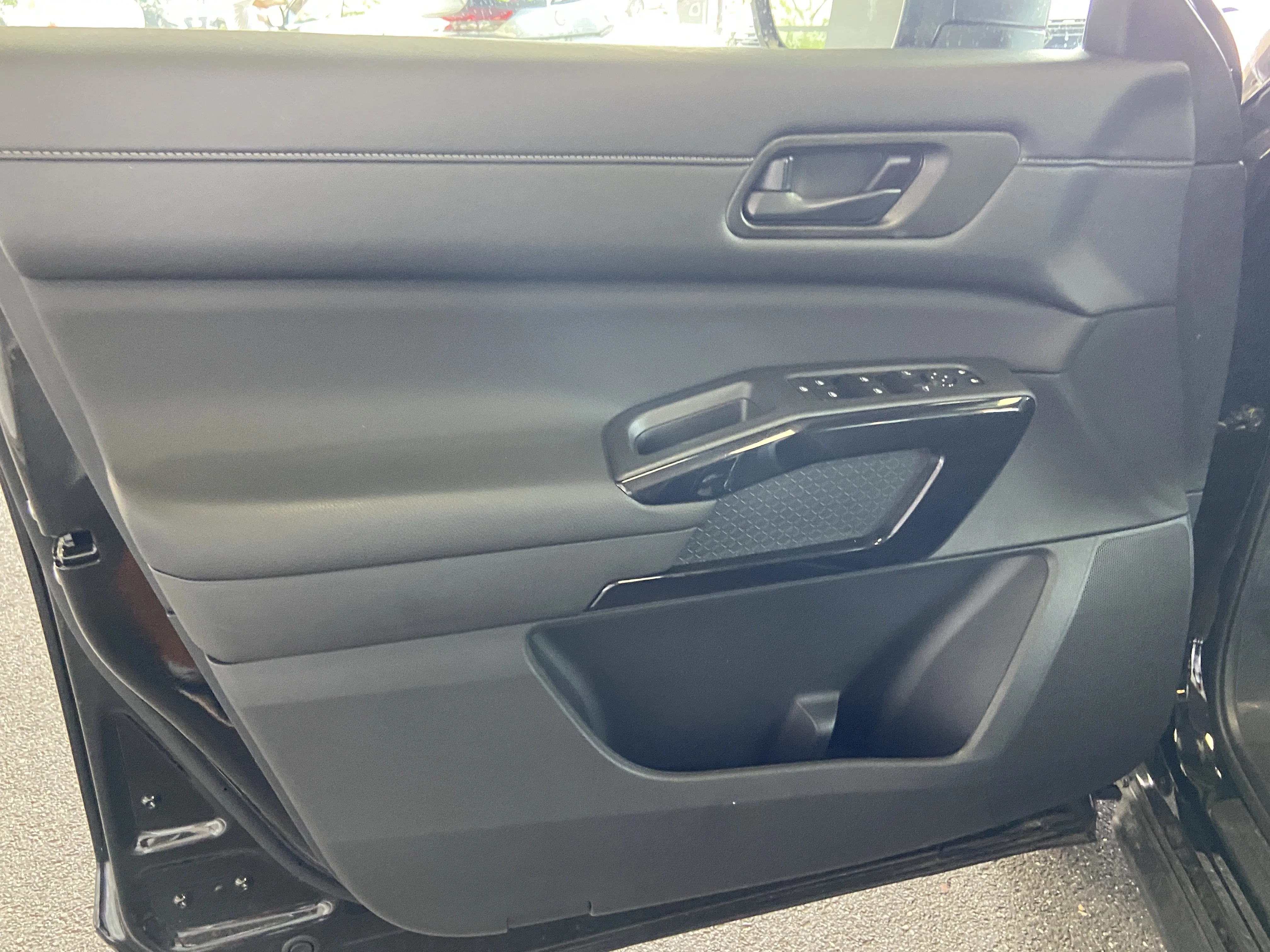 Used 2025 Super Black Nissan S image 25