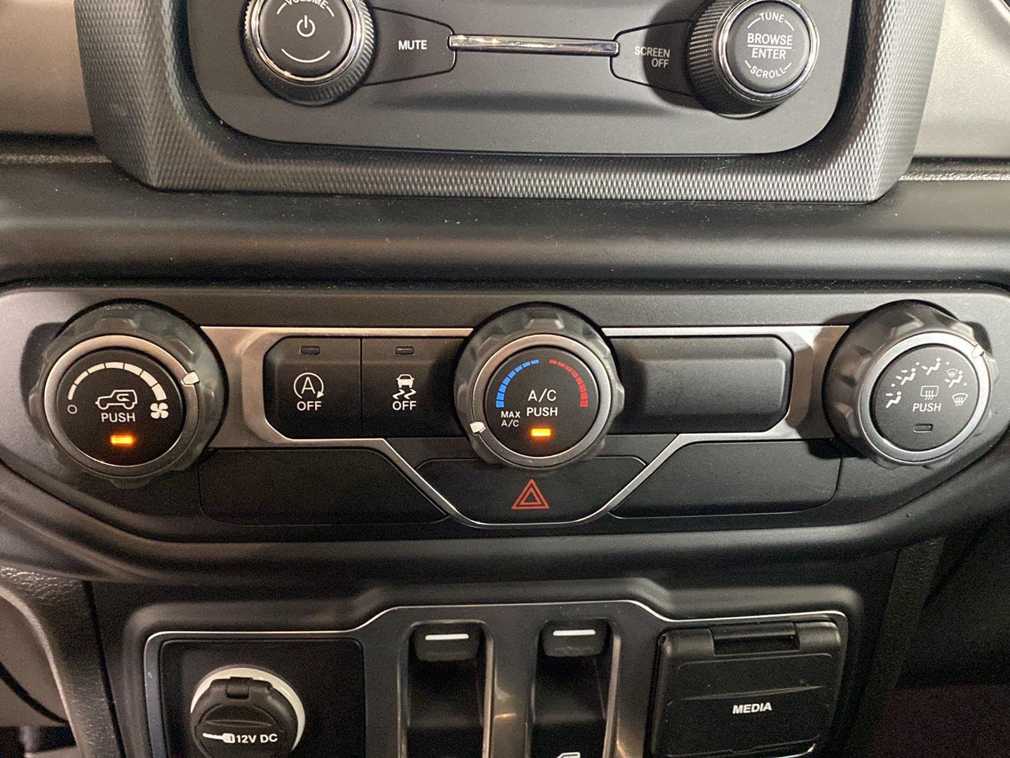 Used 2019 Hellayella Clearcoat Jeep Sport S image 4