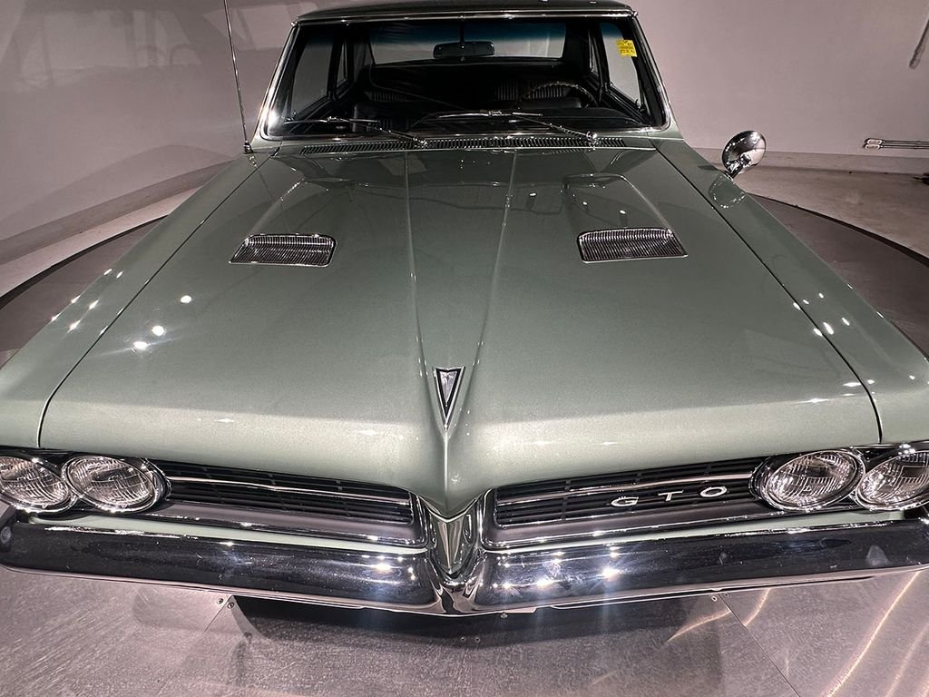 Used 1964 Green Pontiac  image 23