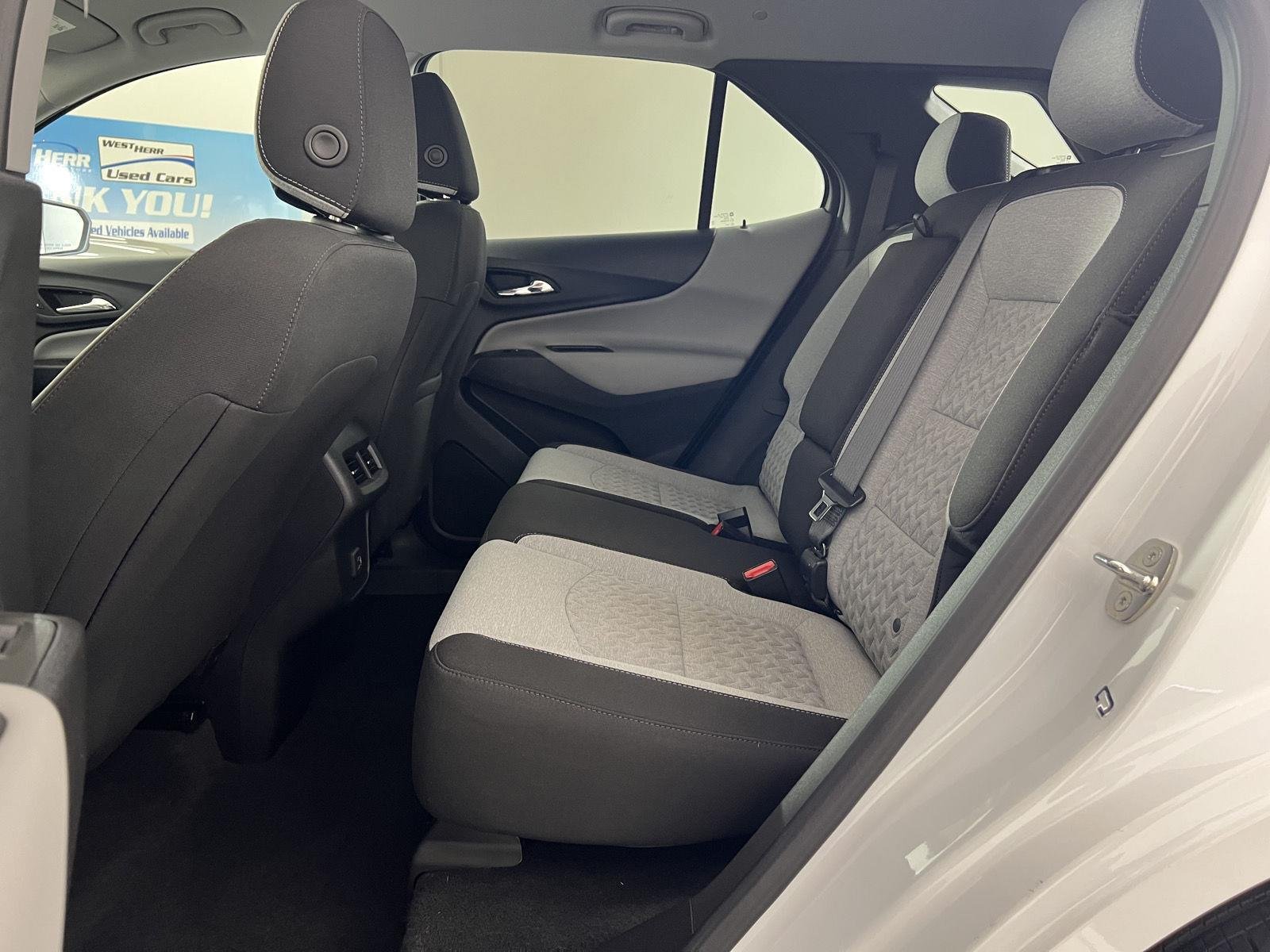 Used 2022 Summit White Chevrolet LS image 18