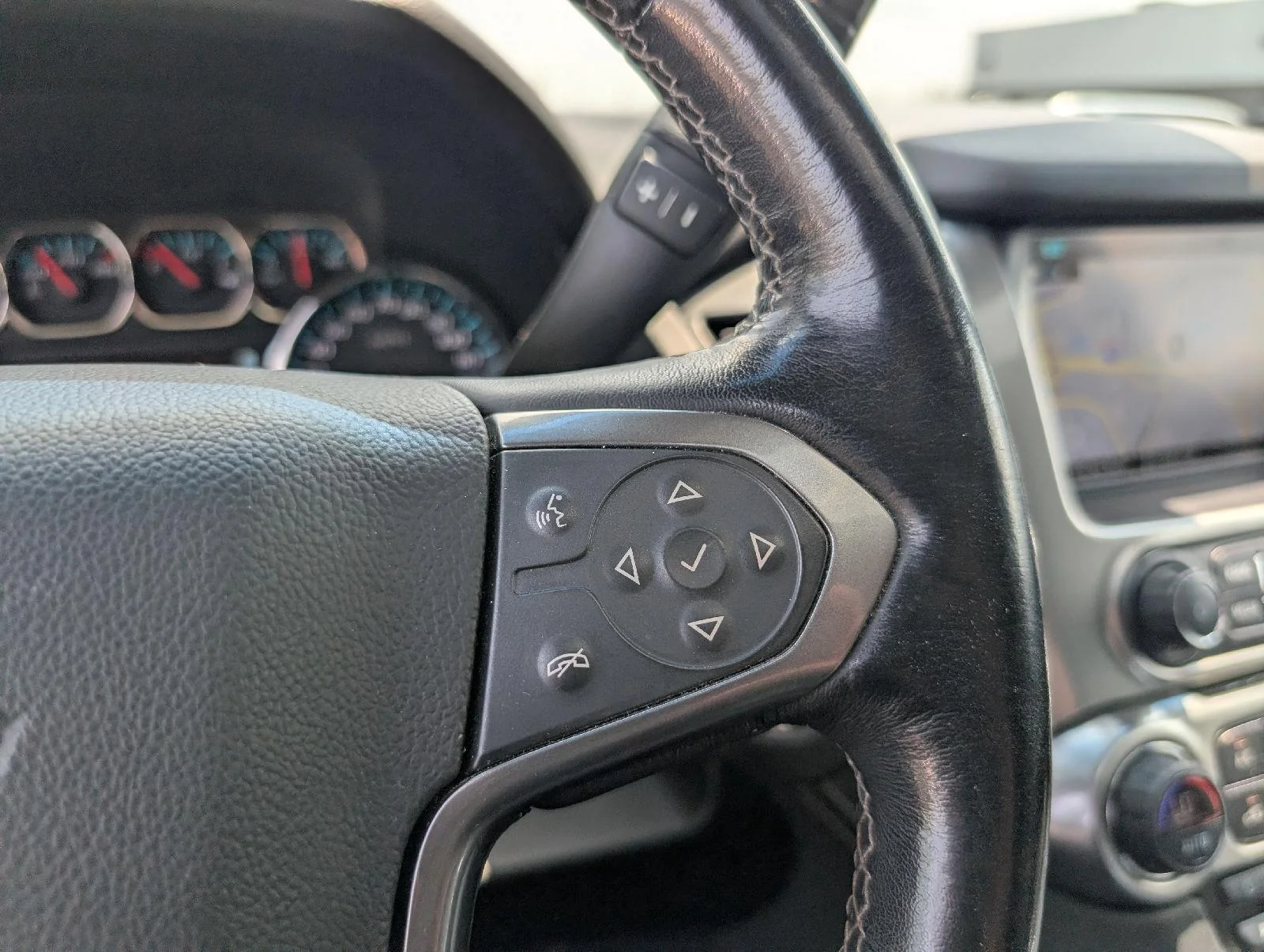 Used 2019 Blue Velvet Metallic Chevrolet Premier image 16