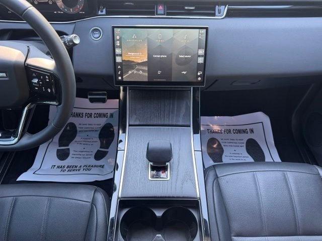 Certified Used 2024 Fuji White Land Rover Dynamic image 27